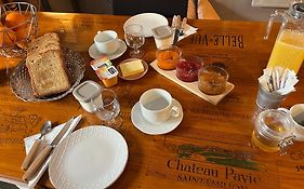 Chambres PEYROUTAS Amélie